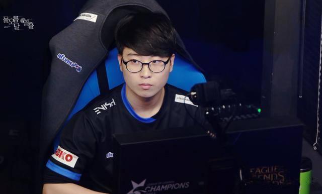 素质是他成 素质是他成