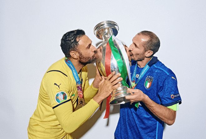 中超联赛的 中超联赛的